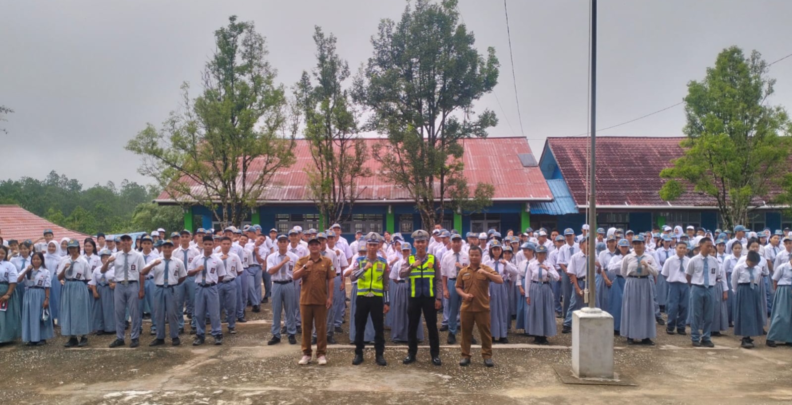 PGTS di SMAN 1 Belitang Hulu, AIPDA Yuni: Disiplin dan Empati Harus Berjalan Beriringan