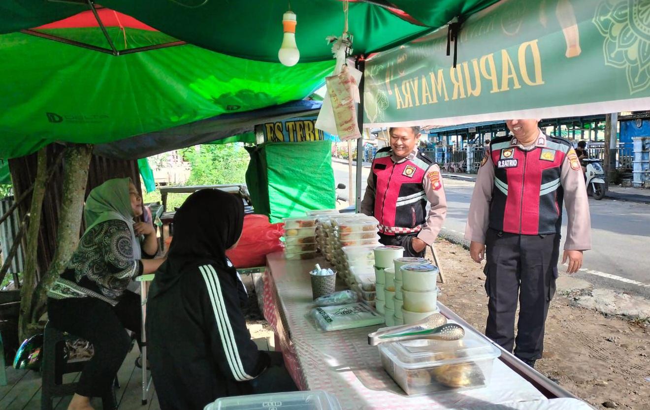 Patroli Presisi Polres Sekadau Ajak Warga Manfaatkan Layanan 110 Polri