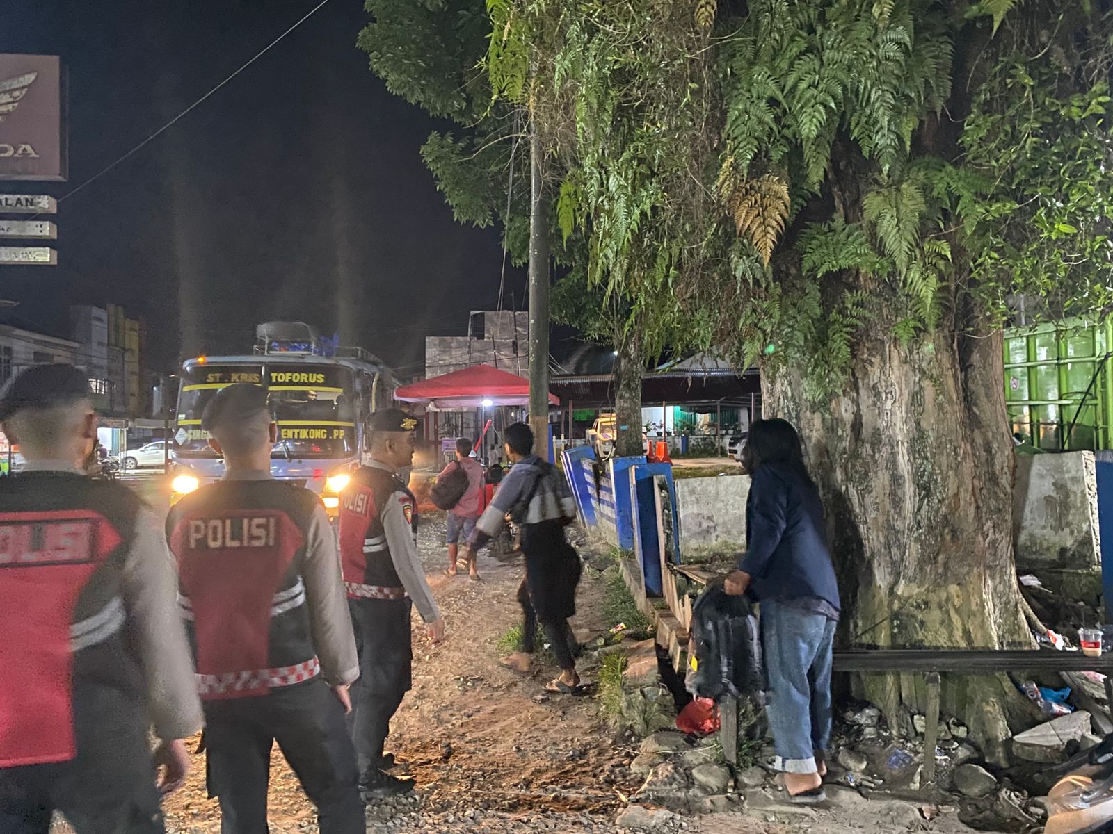 Piket Fungsi Polres Landak Gelar Patroli Kegiatan Rutin Yang Ditingkatkan (KRYD), Jaga Kondusifitas Kamtibmas Kota Ngabang