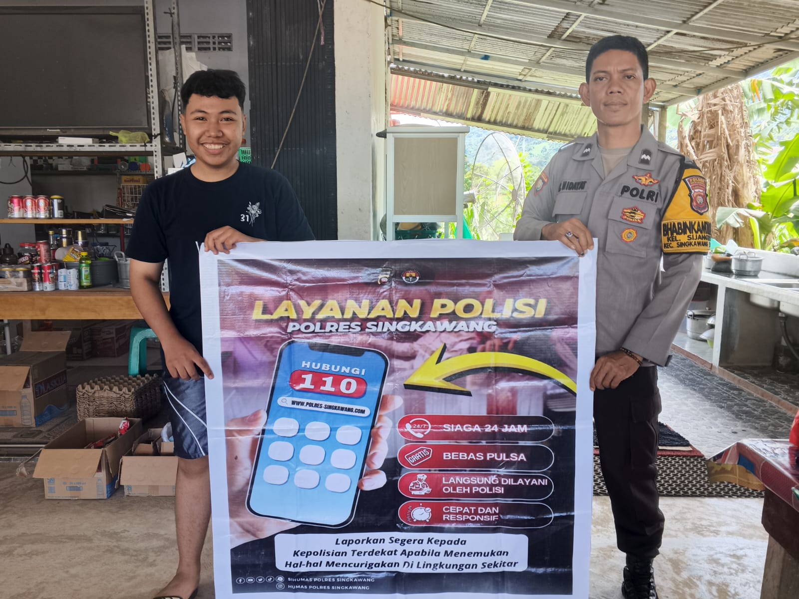Bhabinkamtibmas Jajaran Polres Singkawang Dekatkan Layanan 110 kepada Warga Masyarakat