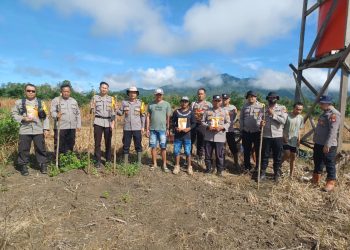 Dukung Program Ketahanan Pangan, Kapolsek Tumbang Titi Gandeng Pemerintahan Desa Untuk Tanam Bibit Jagung Hibrida