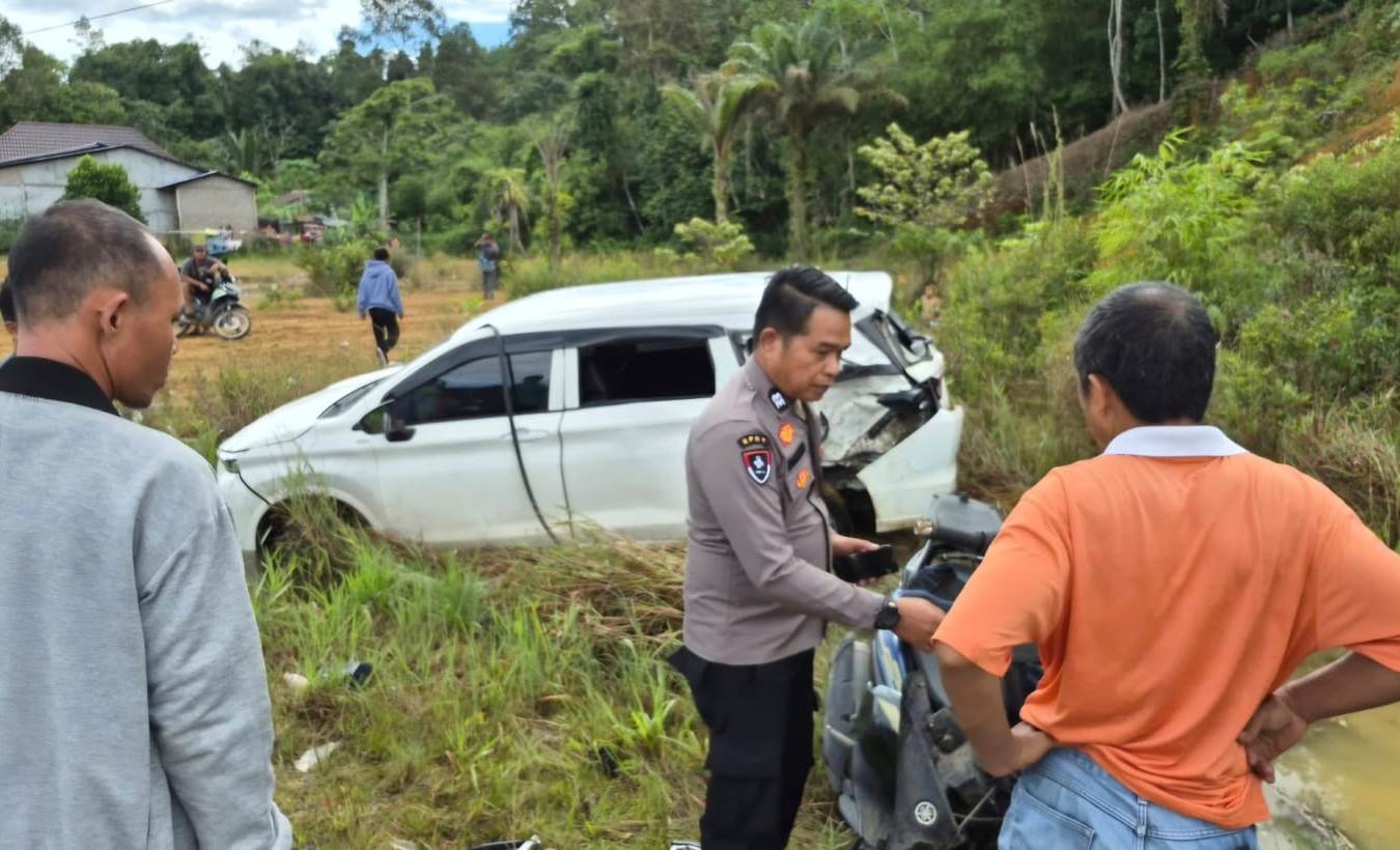 Mobil Diduga Pecah Ban, Dua Korban Meninggal dalam Laka di Sanggau