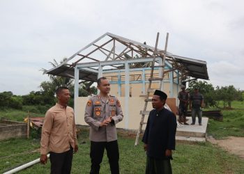 Kapolres Ketapang Tinjau Pembangunan Sumur Bor di Musholla Al Misbahul Munir, Wujud Kepedulian Polri dalam Hari Bhayangkara ke-80