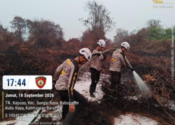 “X-Fire”: Inovasi Taktis Polda Kalbar Padamkan Karhutla dan Tekan Asap di Lahan Gambut