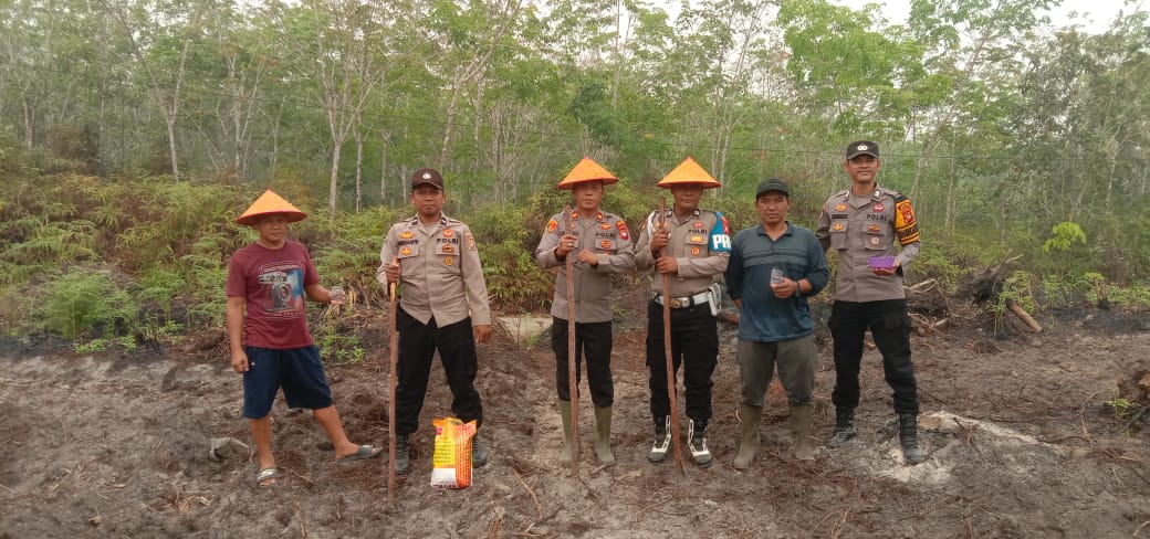Dukung Ketahanan Pangan, Polri Bersinergi dengan Kelompok Tani Tanam Jagung Hibrida