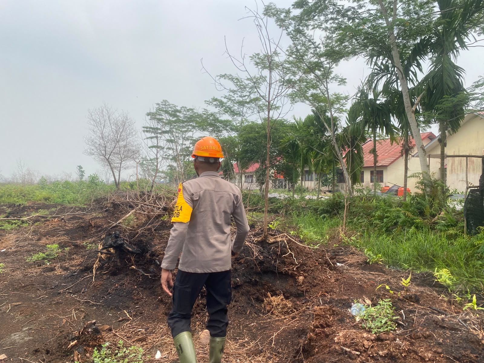 Brimob Kalbar Intensifkan Patroli Lahan Bekas Karhutla di Kubu Raya