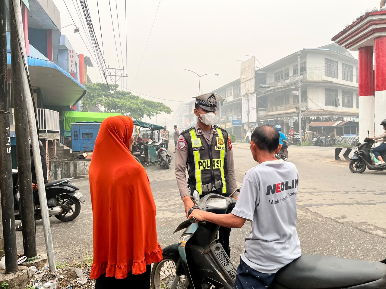 Polres Melawi Gelar Strong Point Pagi dan Patroli Dialogis, Jaga Keamanan dan Kelancaran Lalu Lintas