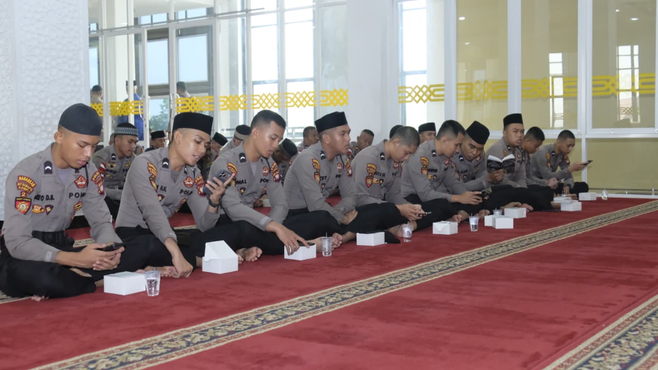 Polda Kalbar Gelar Binrohtal, Perkuat Keimanan dan Profesionalisme Personel