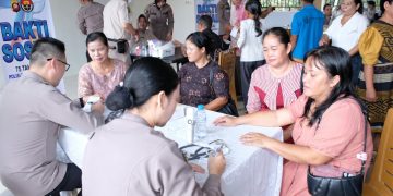 Sambut Hari Jadi ke-75 Humas Polri, Bidhumas Polda Kalbar Gandeng Biddokkes Gelar Pengobatan Gratis bagi Masyarakat