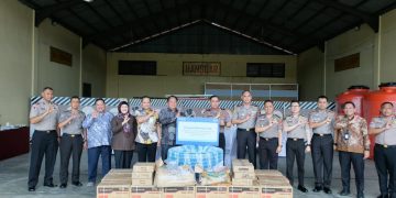 Polda Kalbar Terima Bantuan Peralatan Pemadam untuk Perkuat Penanggulangan Karhutla